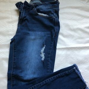 Skinny Ankle length distressed jeans